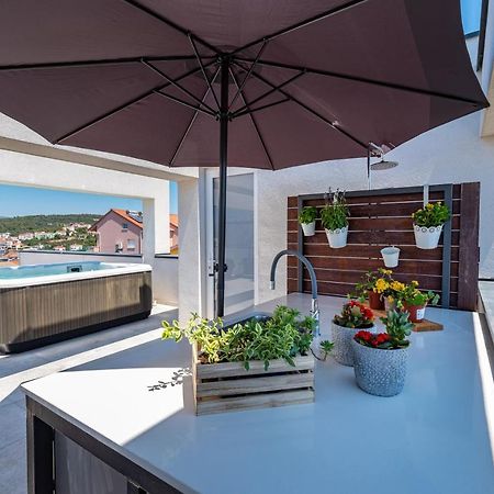 Rooftop Spa Apartman Trogir Kültér fotó